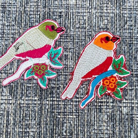 Iron On Bird Patch Lot of 2 Bird on Branch Multi Color Embroidery Patches X2 - Picture 2 of 8